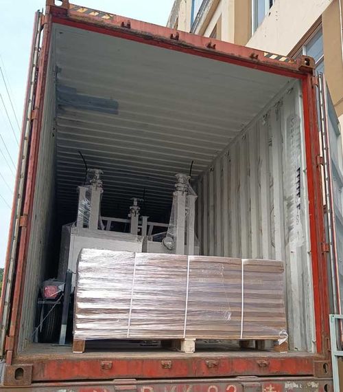 Latest company news about مقطورة مراقبة شمسية 2*300 واط